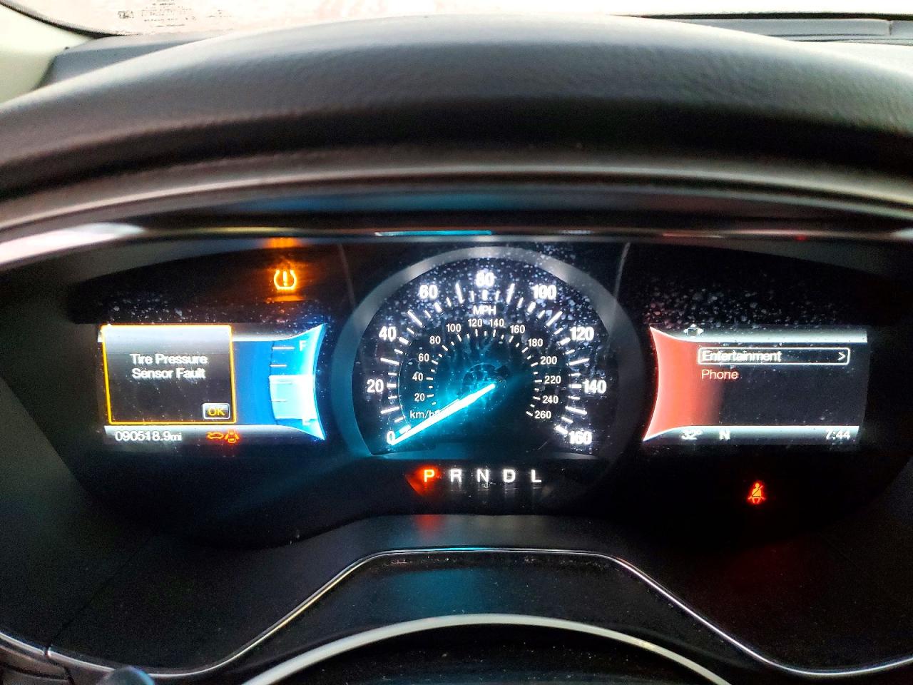 2017 FORD FUSION SE photo 9