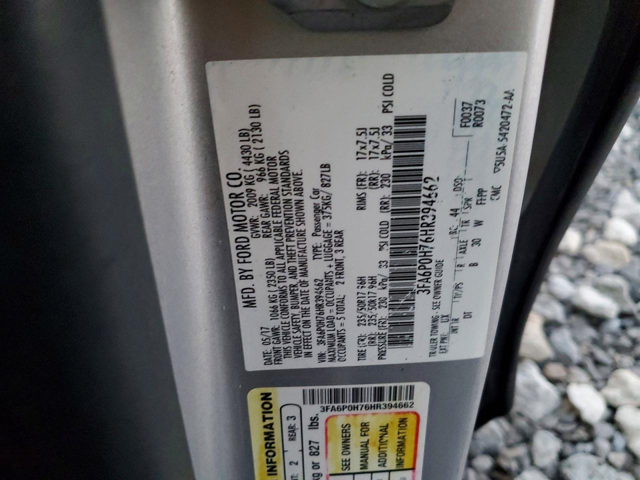 2017 FORD FUSION SE photo 12