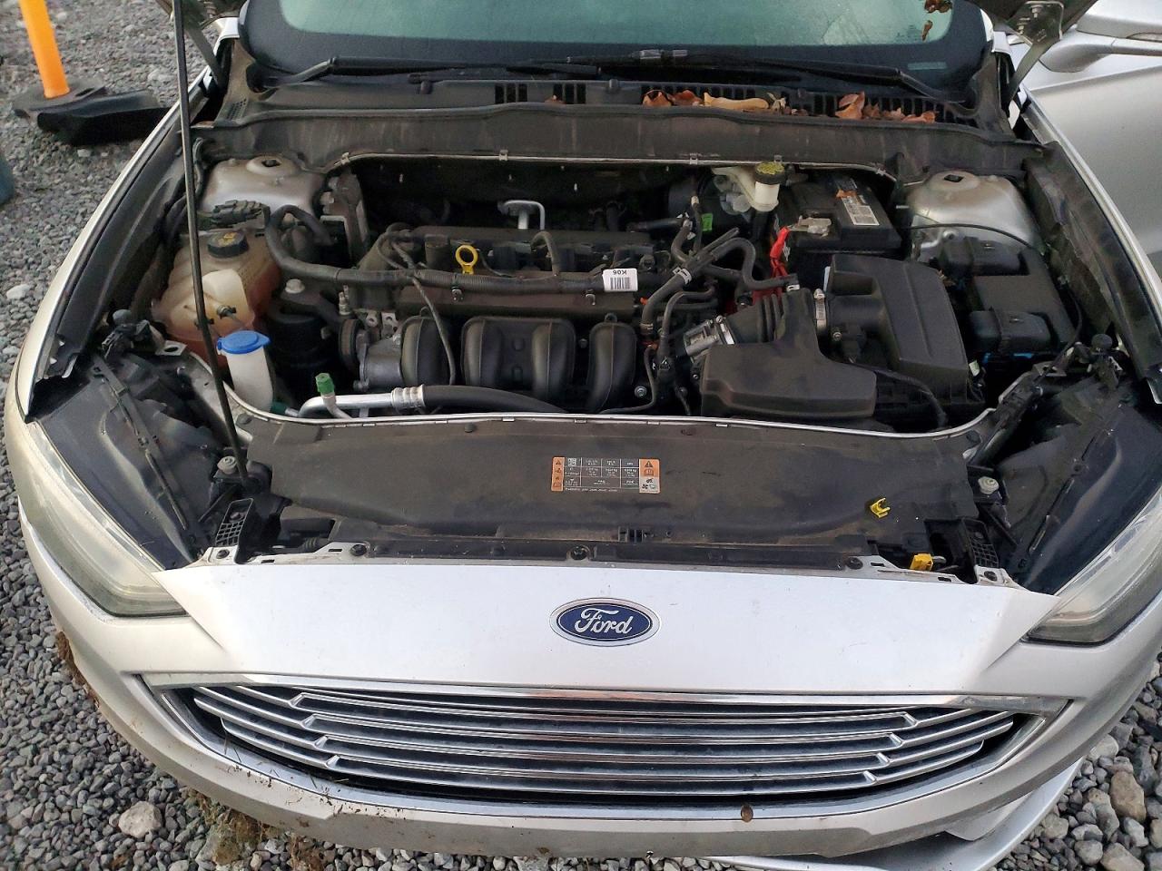 2017 FORD FUSION SE photo 11