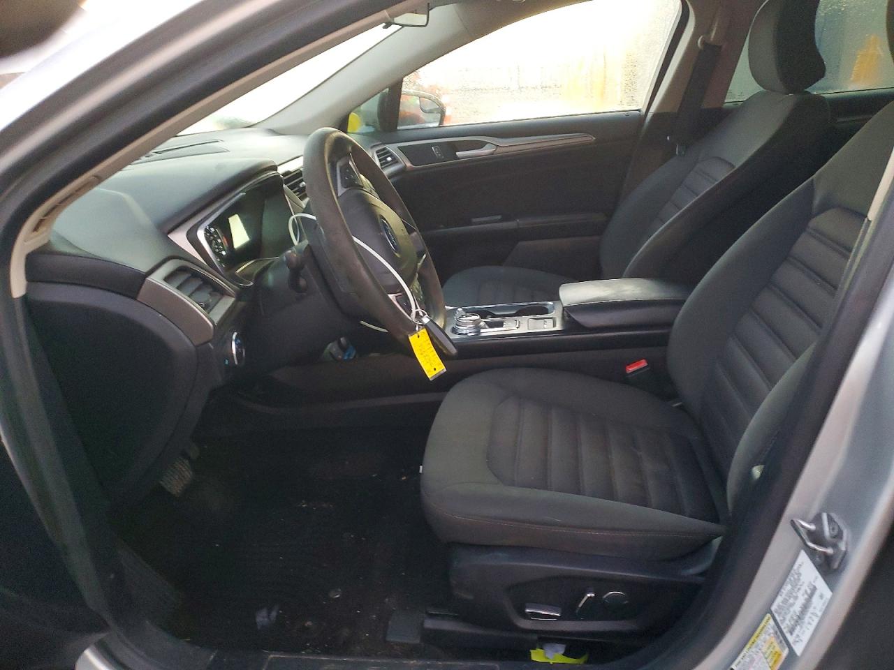 2017 FORD FUSION SE photo 7