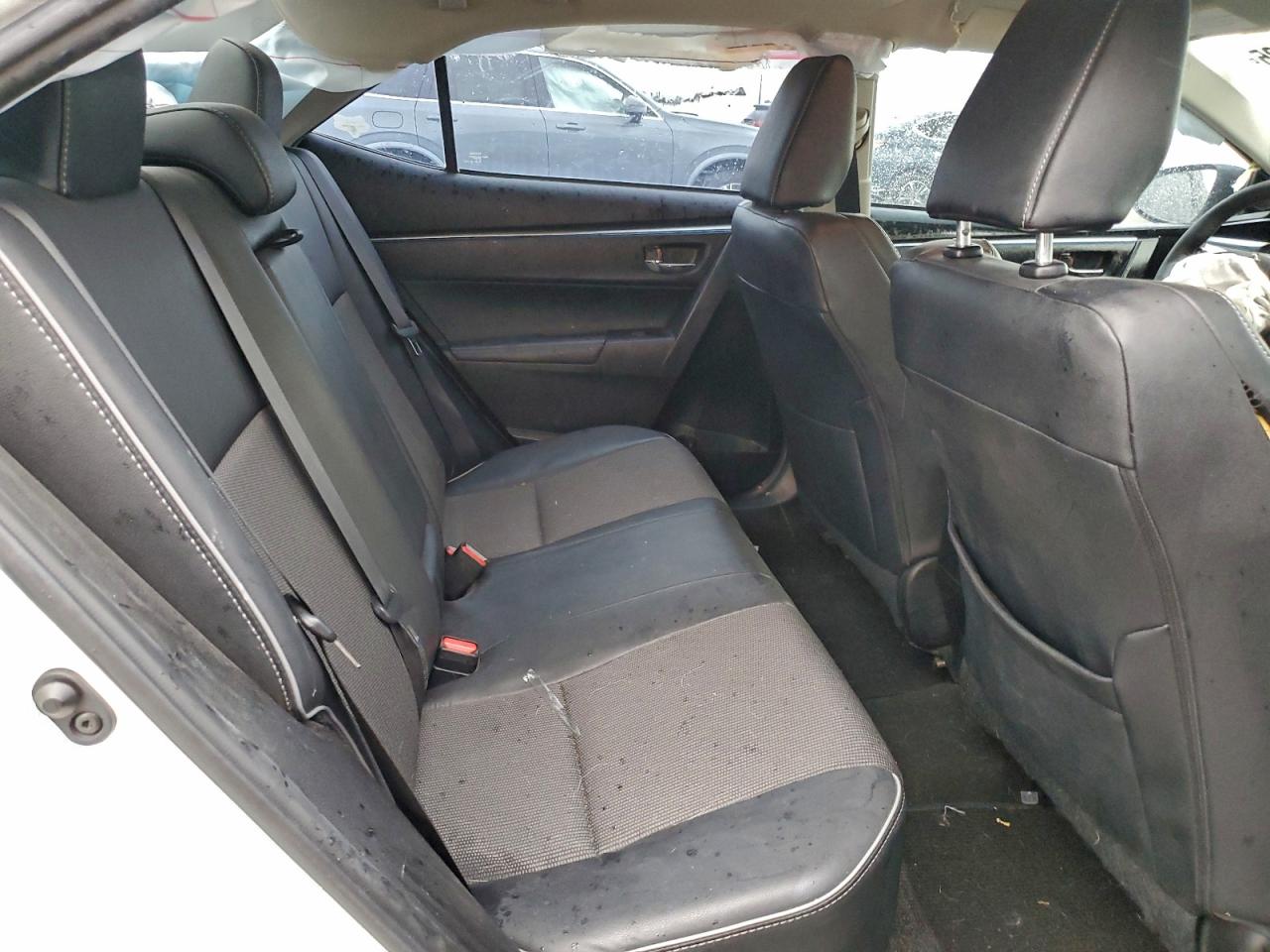 2016 TOYOTA COROLLA L photo 10