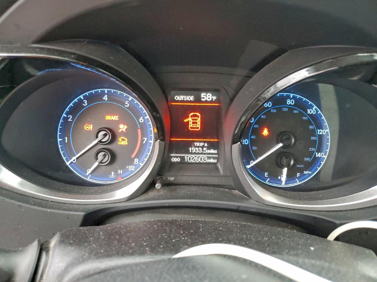 2016 TOYOTA COROLLA L photo 9