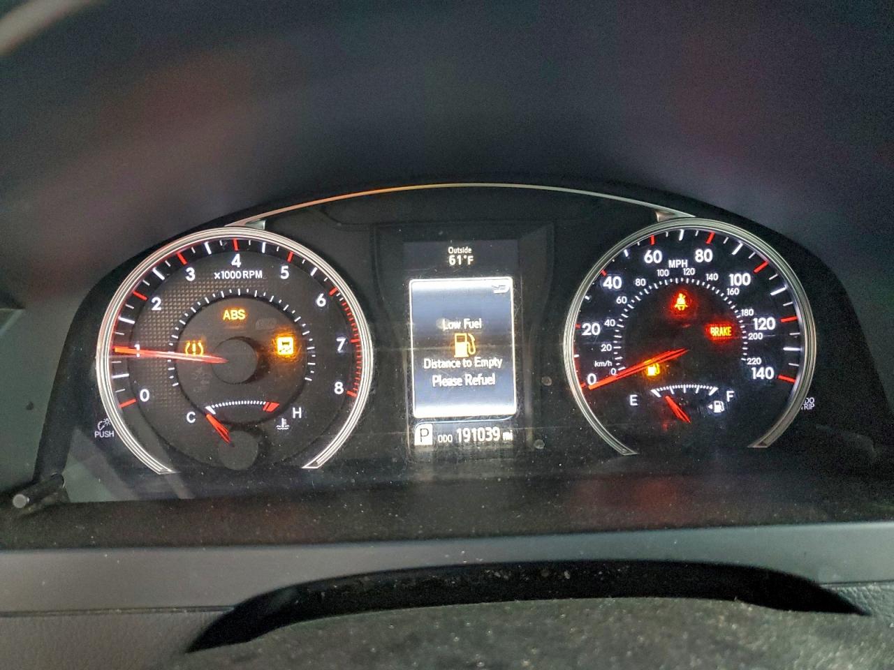 2015 TOYOTA CAMRY LE photo 9