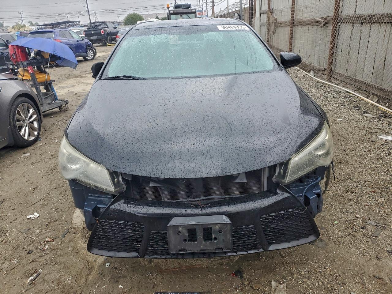2015 TOYOTA CAMRY LE photo 5