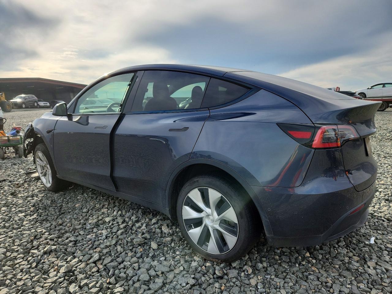2021 TESLA MODEL Y photo 2