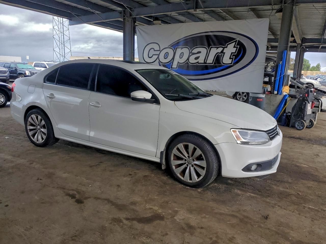 2012 VOLKSWAGEN JETTA SEL photo 4