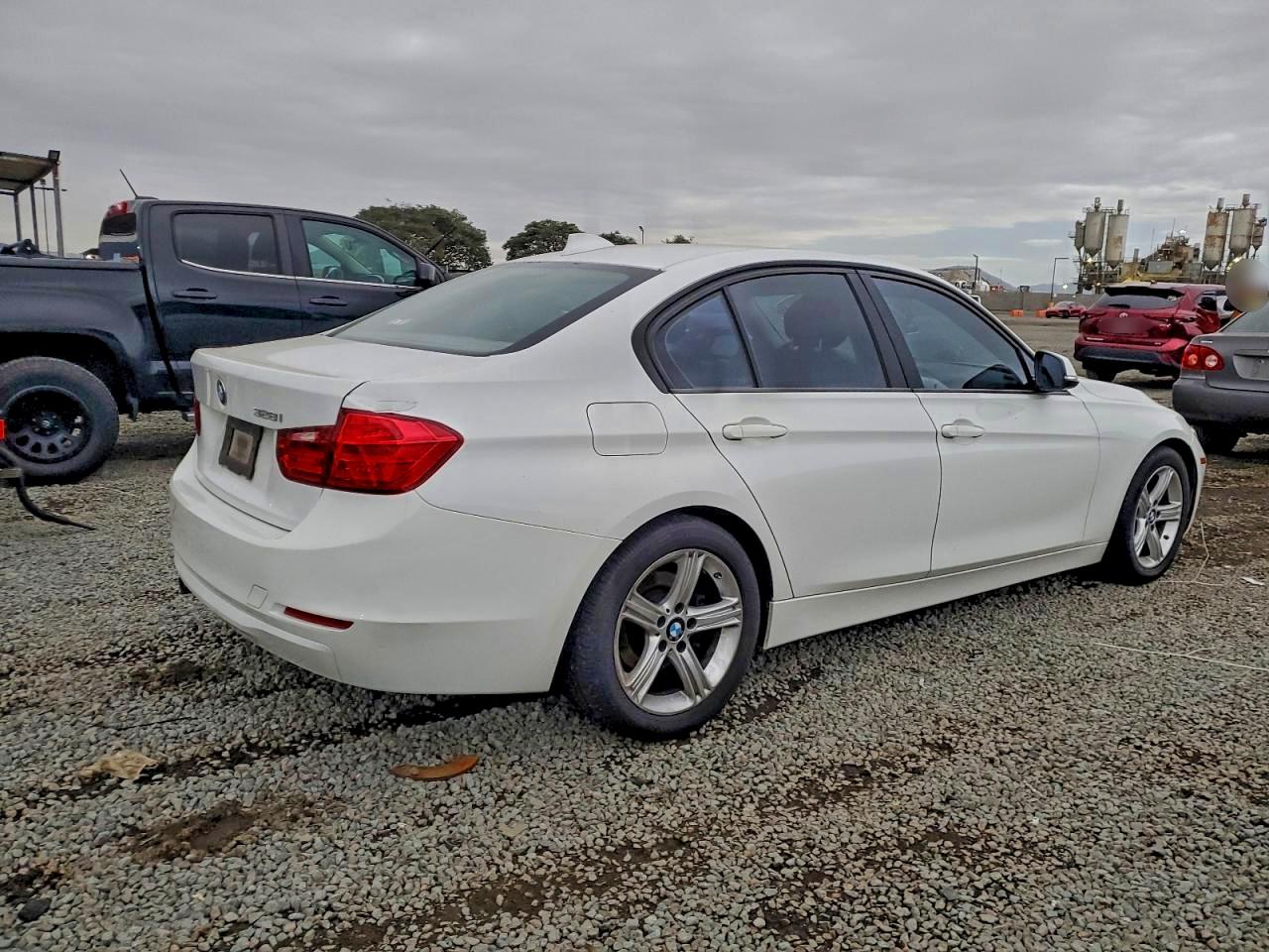 2012 BMW 328 I SULEV photo 3