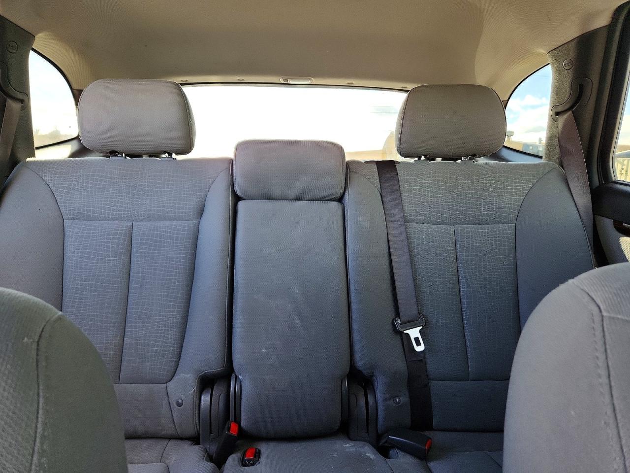 2012 HYUNDAI SANTA FE GLS photo 10