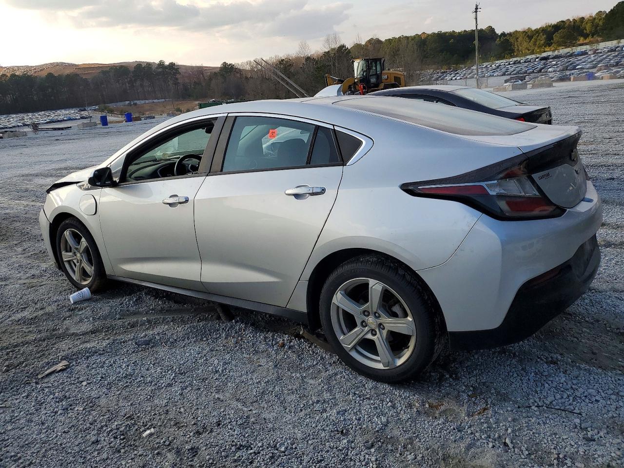 2017 CHEVROLET VOLT LT photo 2