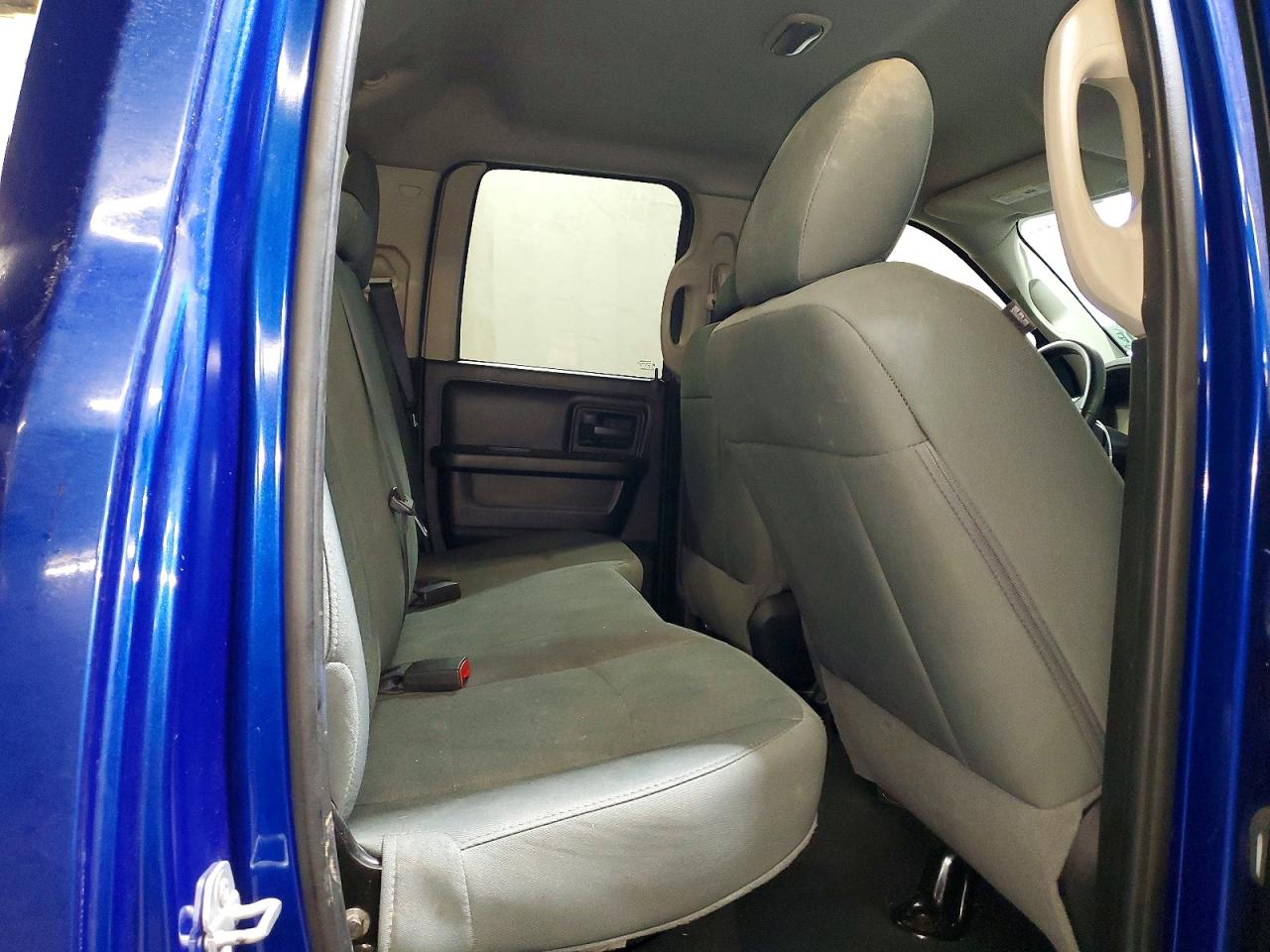 2014 RAM 1500 ST photo 10