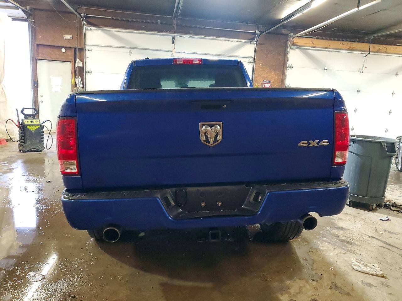 2014 RAM 1500 ST photo 6