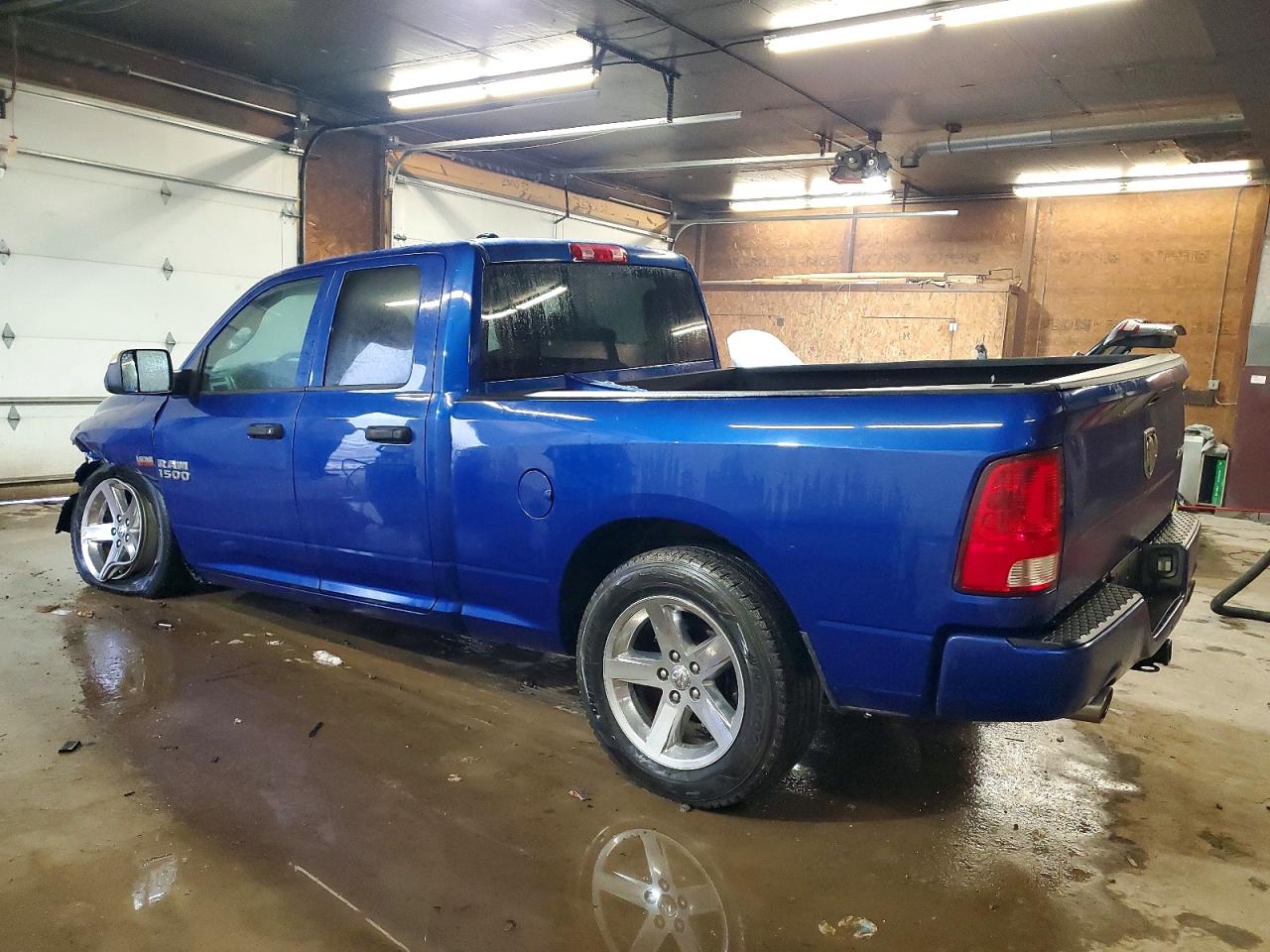 2014 RAM 1500 ST photo 2