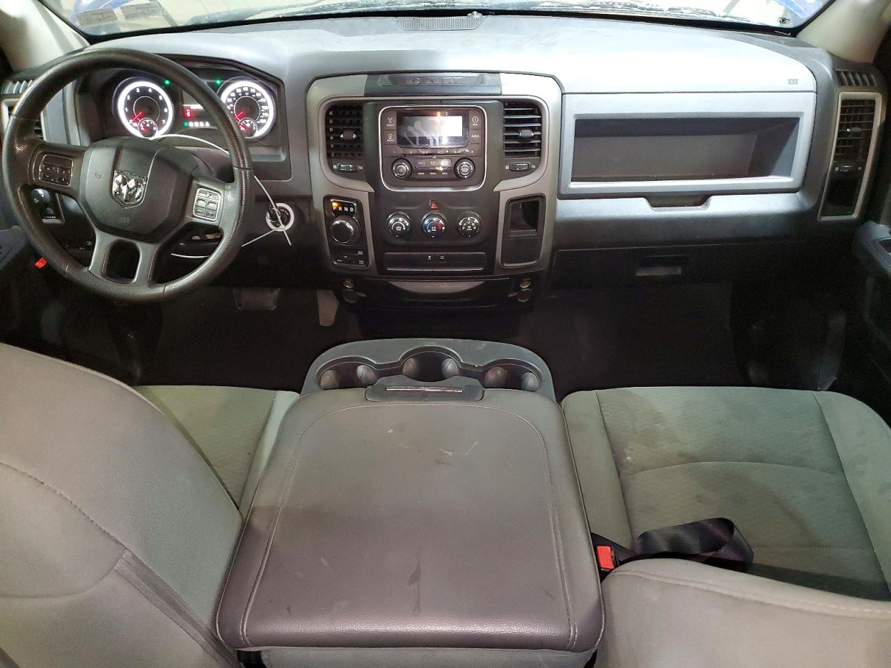 2014 RAM 1500 ST photo 8