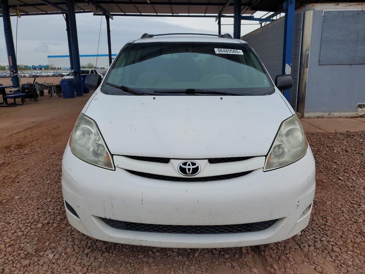 2008 TOYOTA SIENNA photo 9