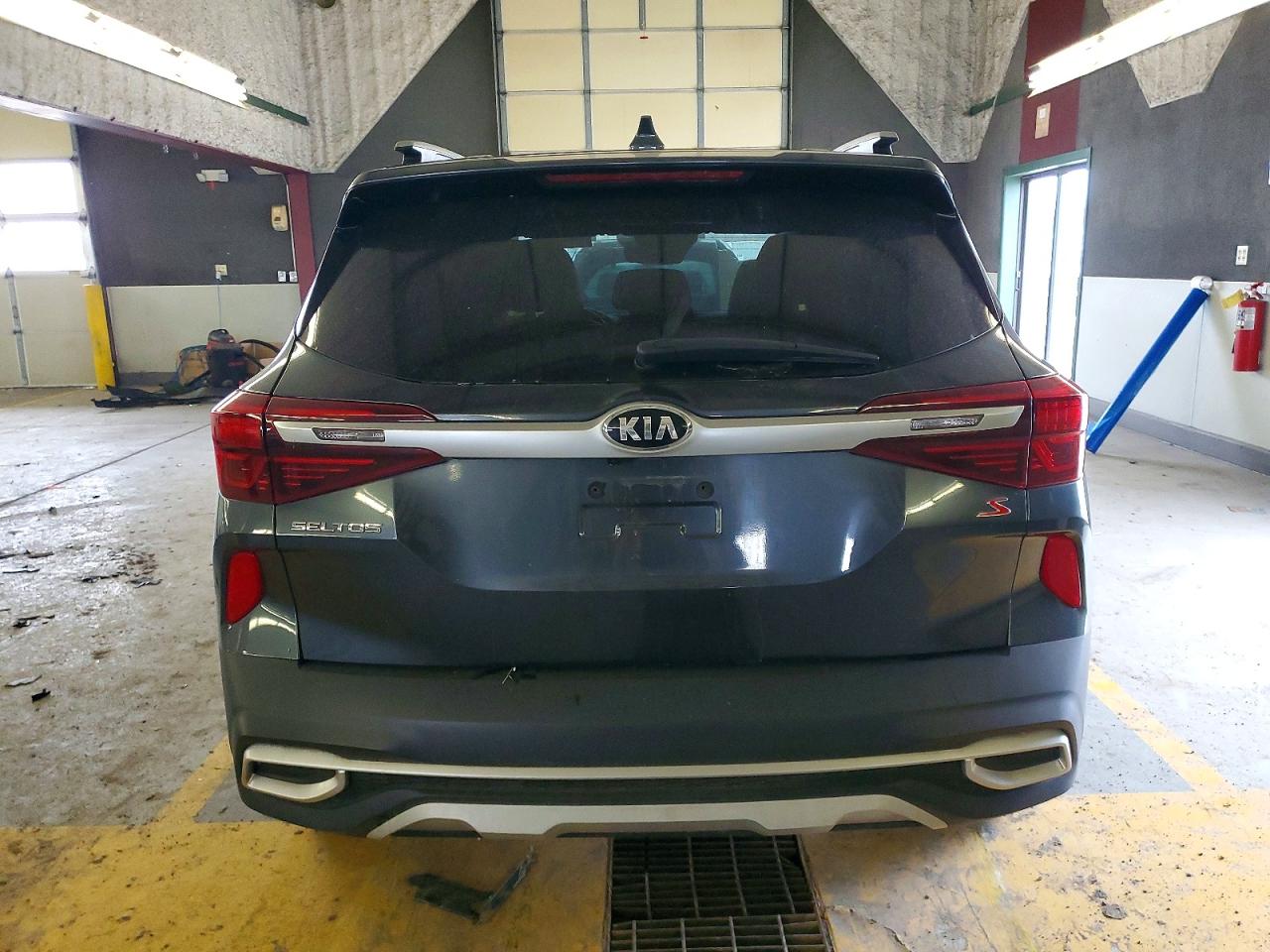 2021 KIA SELTOS S photo 16