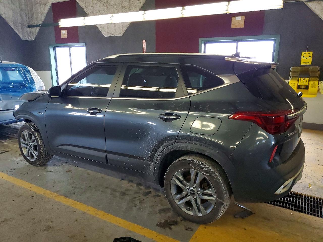 2021 KIA SELTOS S photo 4