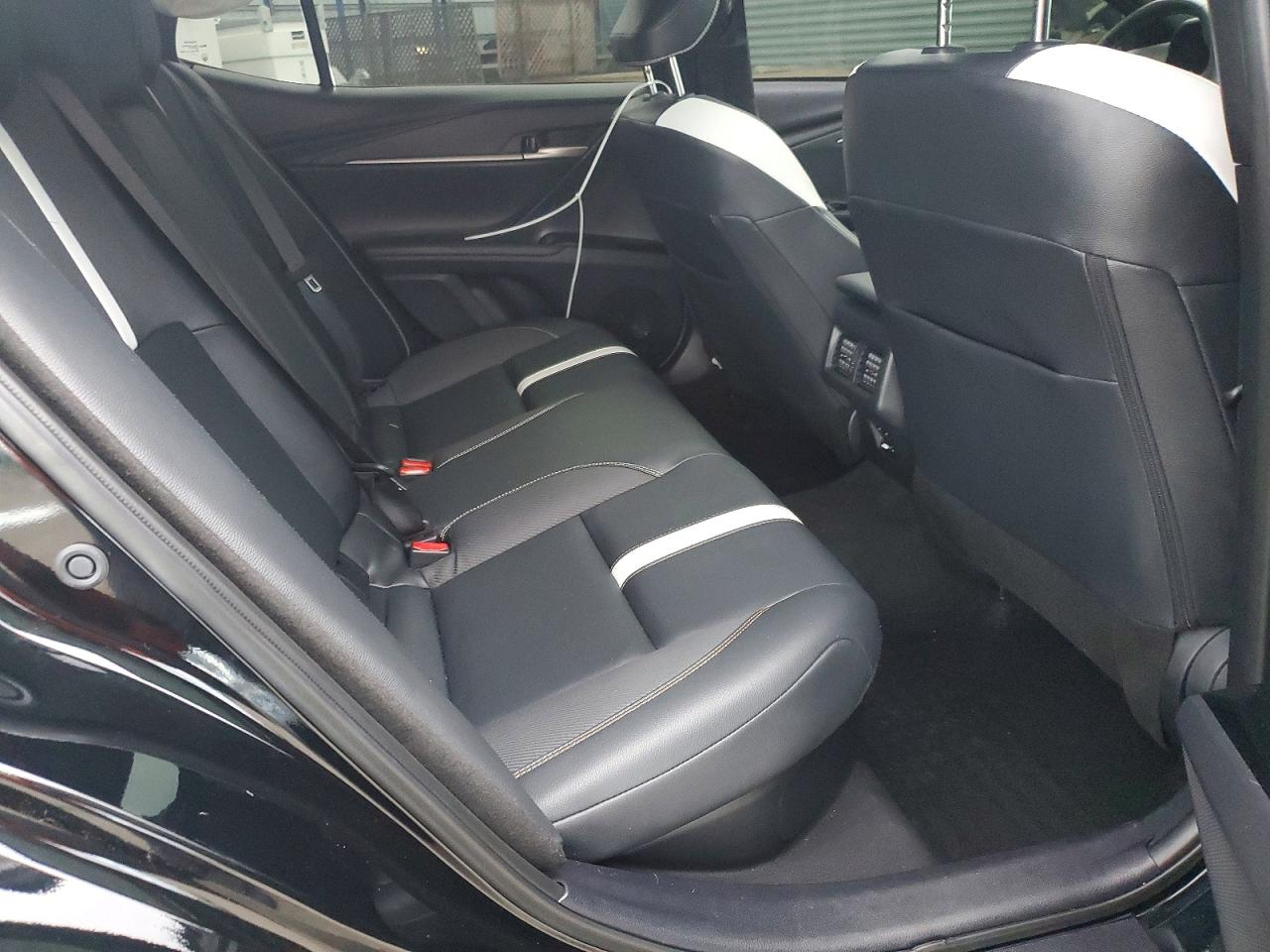 2025 TOYOTA CAMRY XSE photo 10