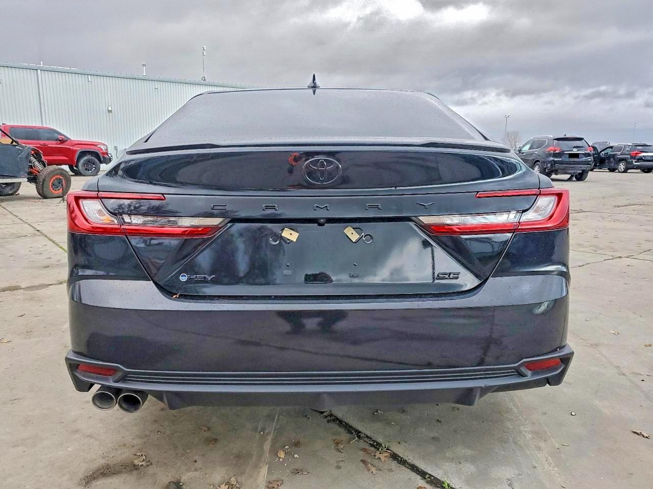 2025 TOYOTA CAMRY XSE photo 6