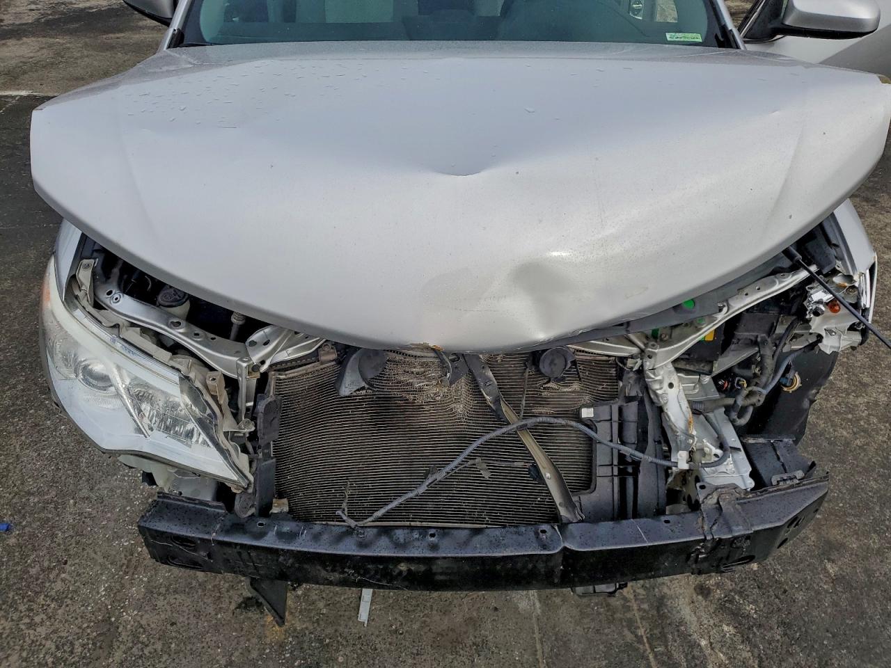 2014 TOYOTA CAMRY L photo 11