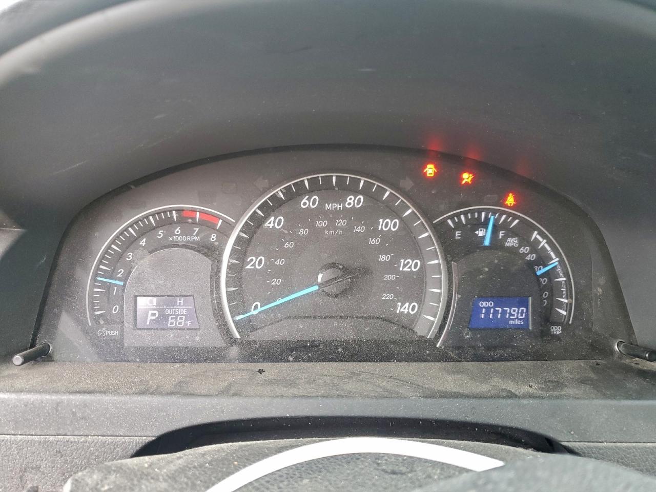2014 TOYOTA CAMRY L photo 9