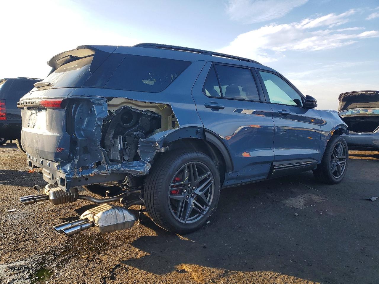 2025 FORD EXPLORER ST photo 3