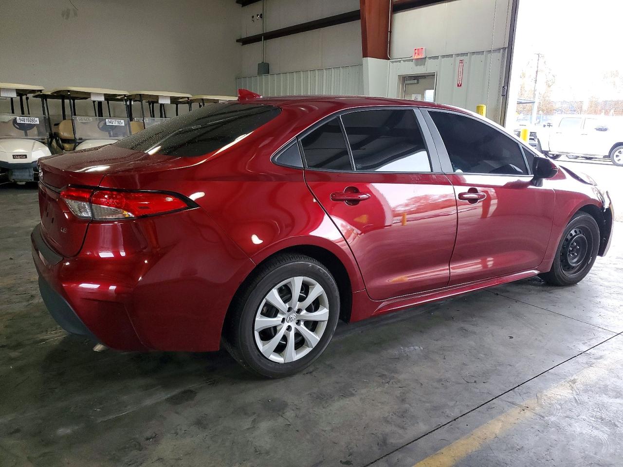2024 TOYOTA COROLLA LE photo 3