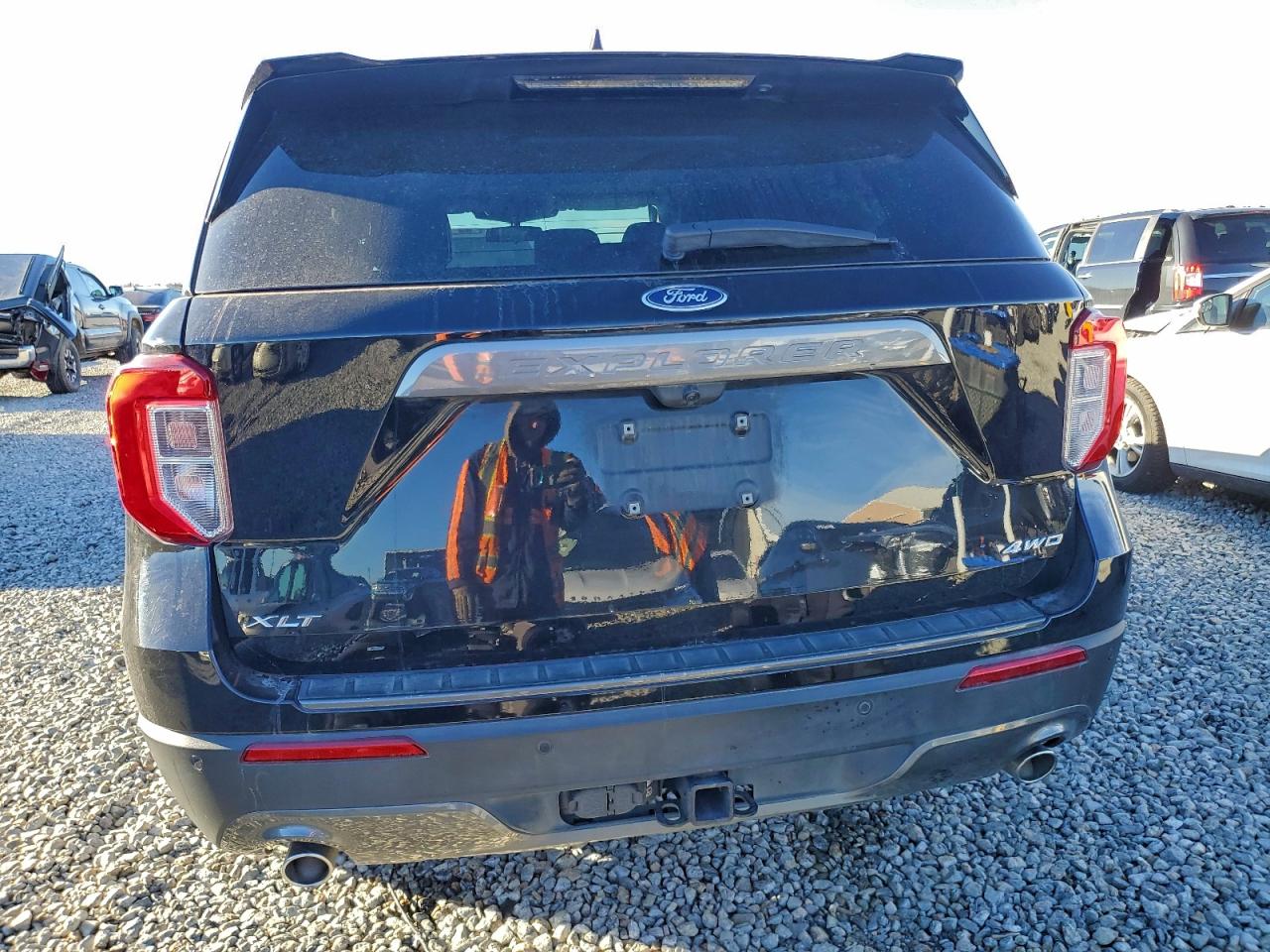 2023 FORD EXPLORER XLT photo 11