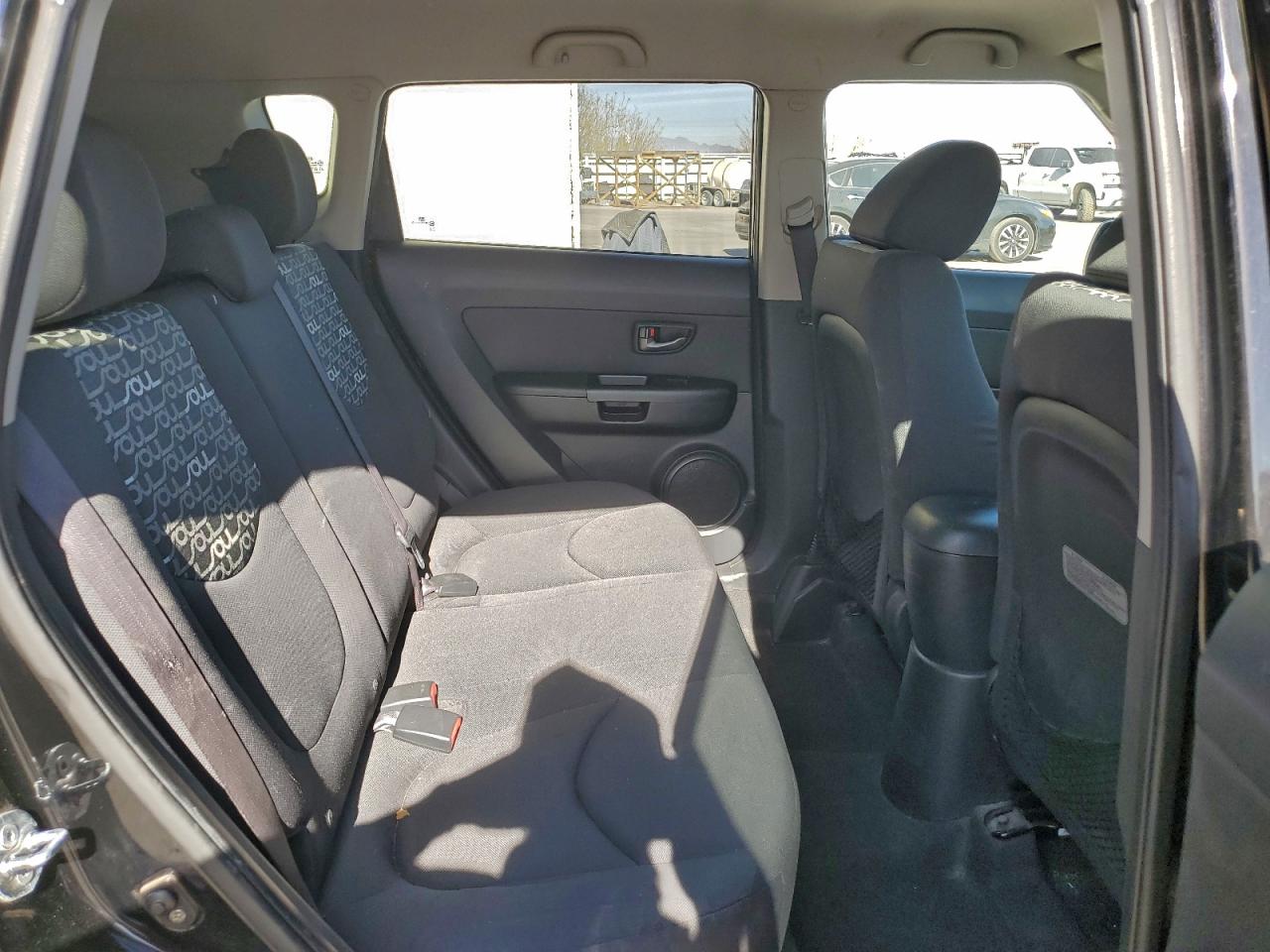 2011 KIA SOUL + photo 21