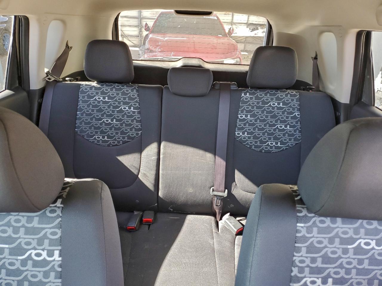 2011 KIA SOUL + photo 19