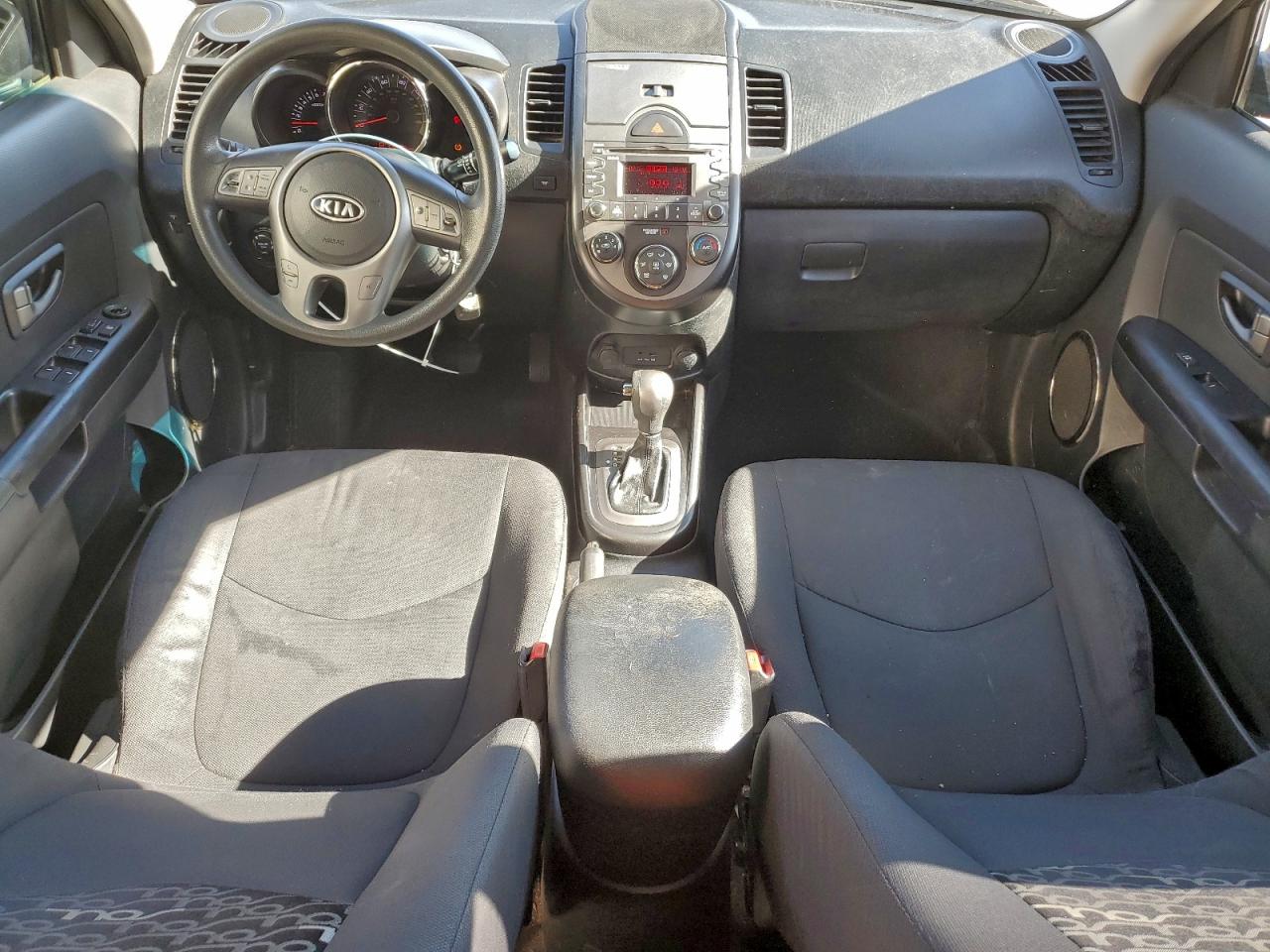 2011 KIA SOUL + photo 15