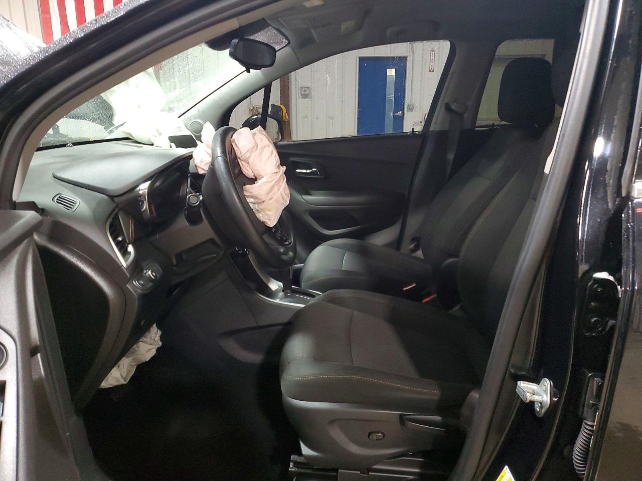 2020 CHEVROLET TRAX 1LT photo 13