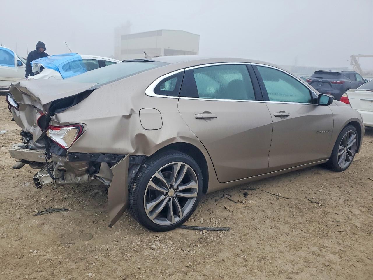 2022 CHEVROLET MALIBU LT photo 3