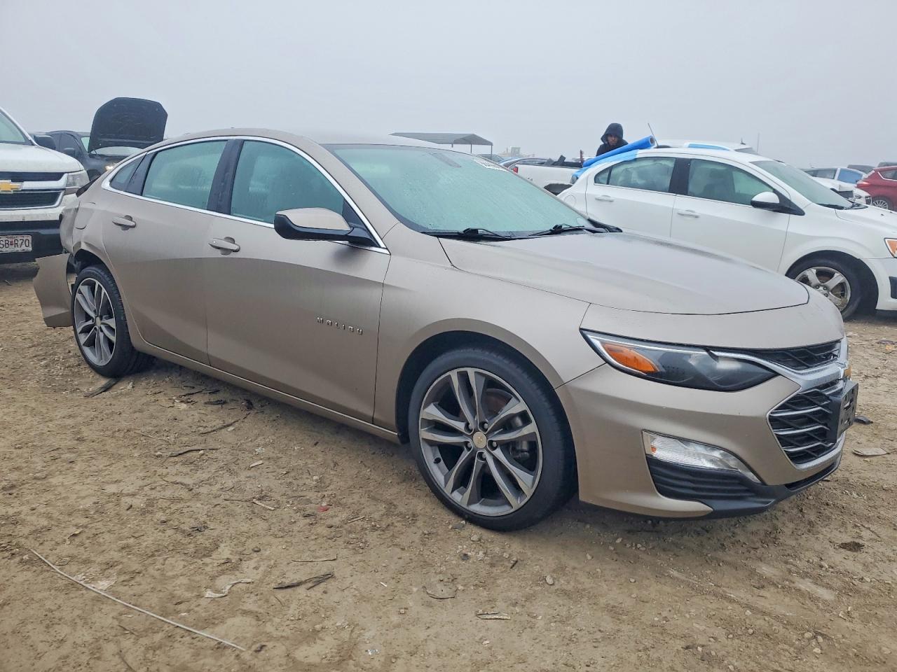 2022 CHEVROLET MALIBU LT photo 4
