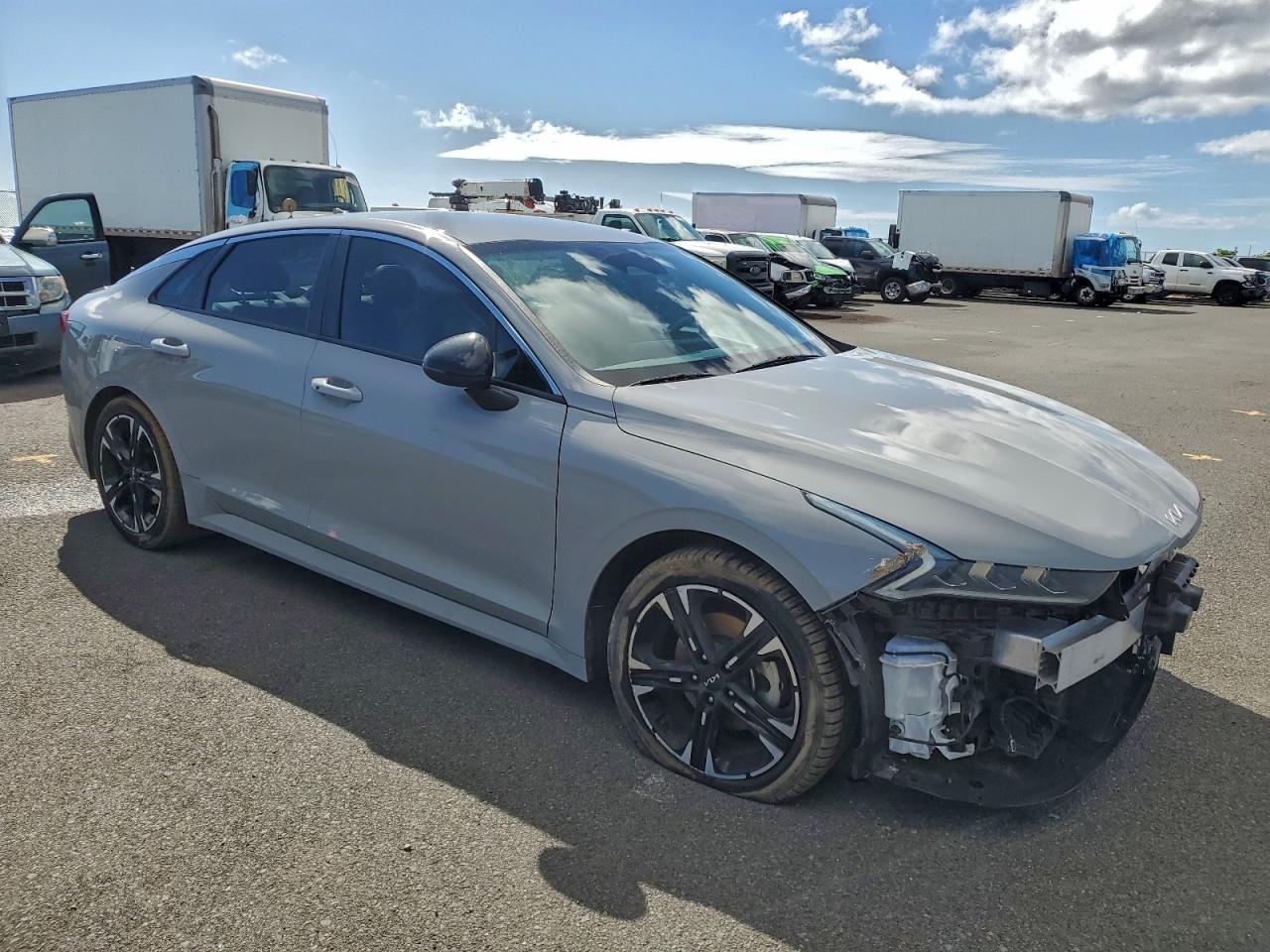 2023 KIA K5 GT LINE photo 4