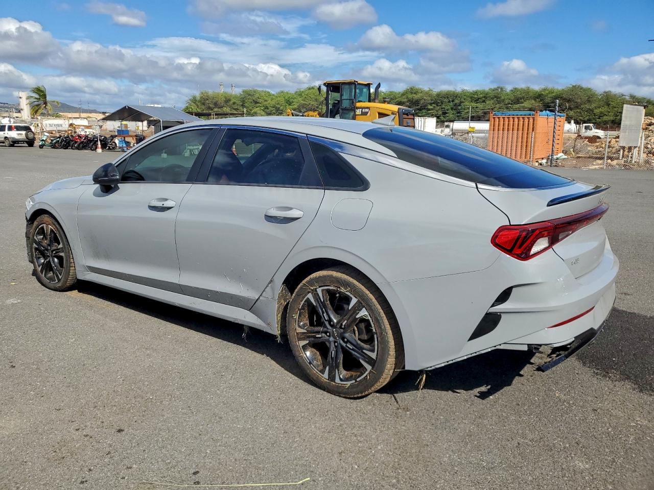 2023 KIA K5 GT LINE photo 2