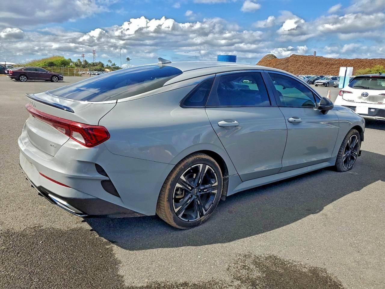 2023 KIA K5 GT LINE photo 3