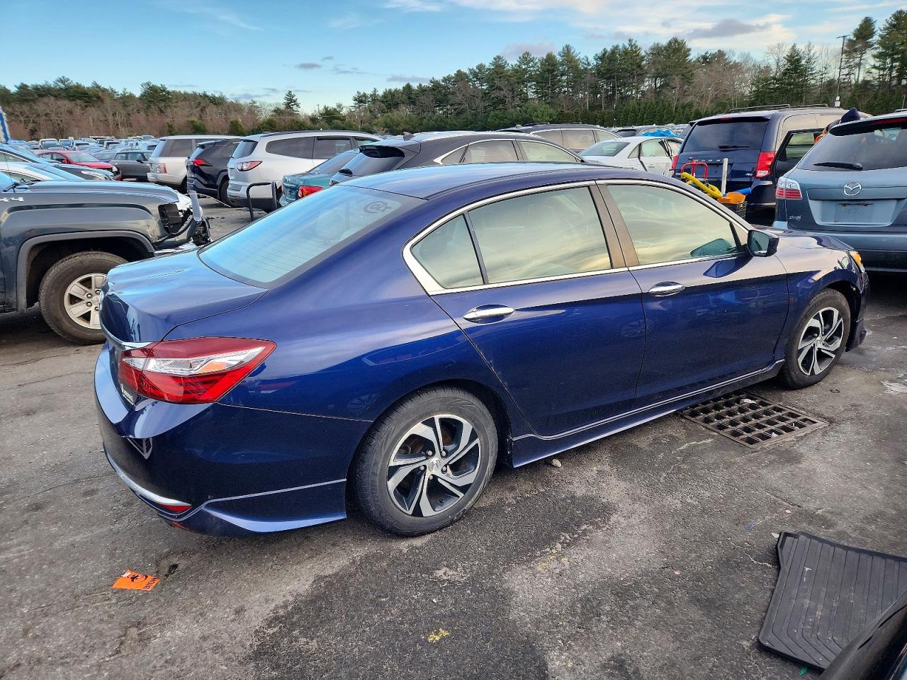 2016 HONDA ACCORD LX photo 3