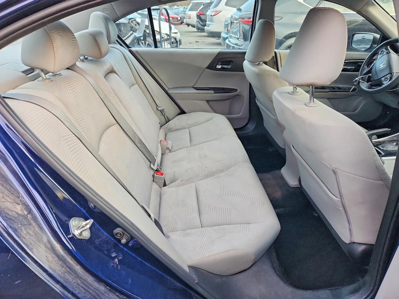 2016 HONDA ACCORD LX photo 10