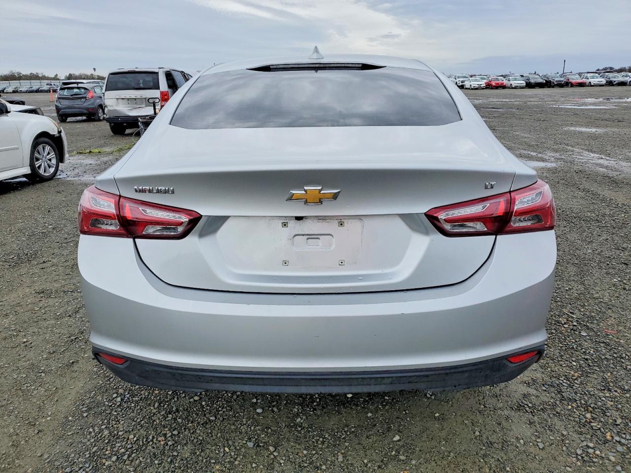 2022 CHEVROLET MALIBU LT photo 6