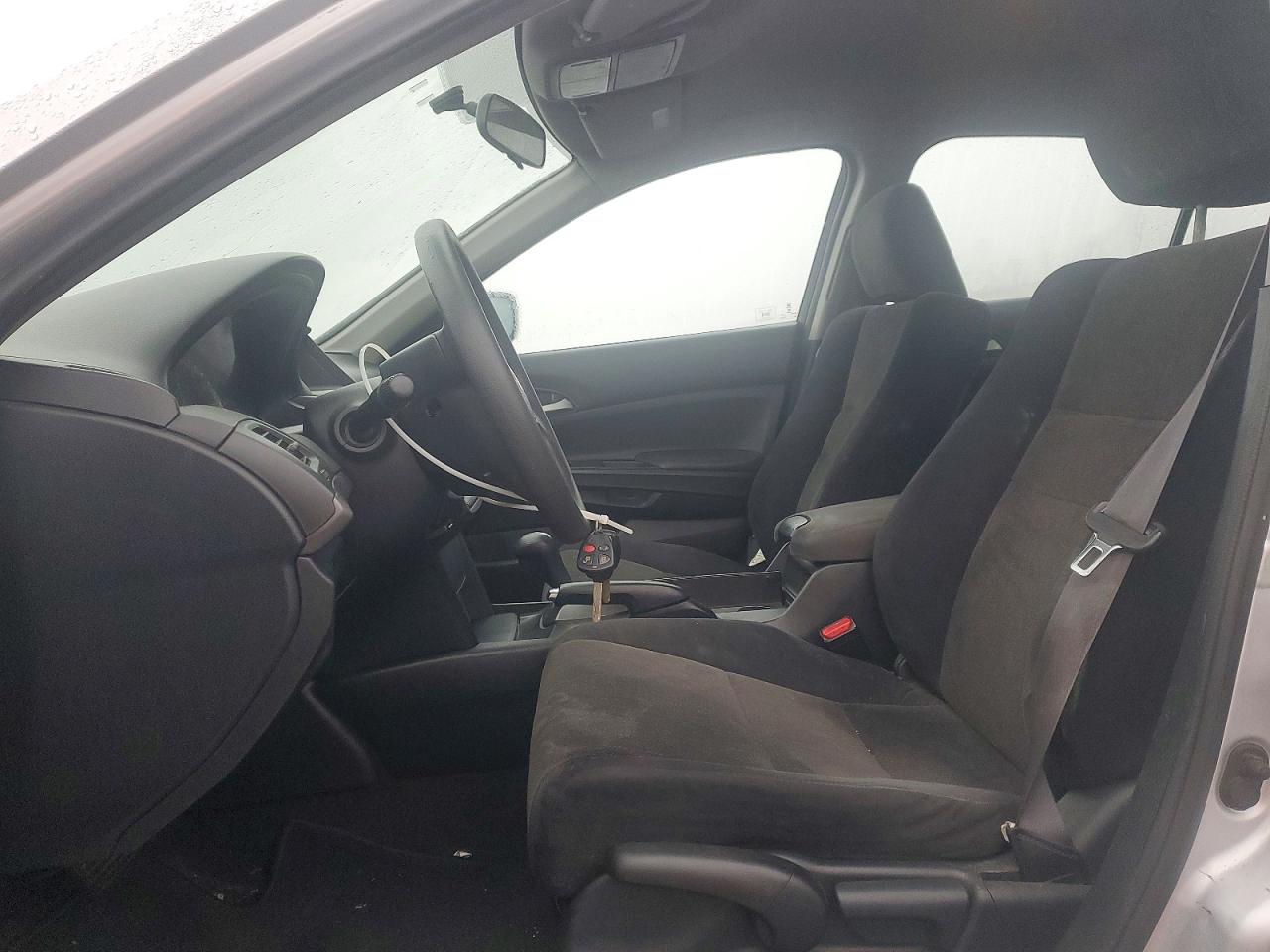 2009 HONDA ACCORD LX photo 7