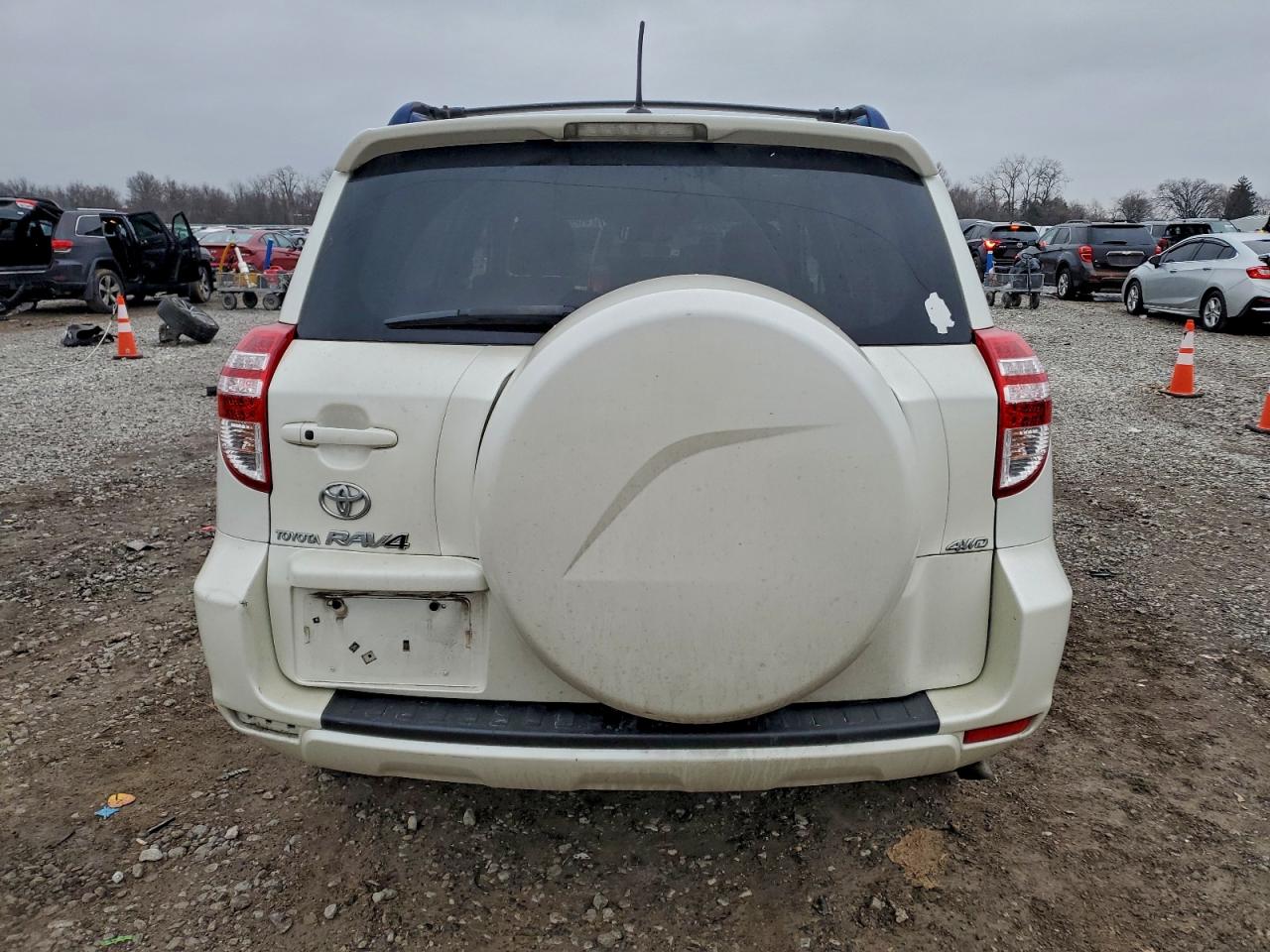 2010 TOYOTA RAV4 LIMITED photo 11