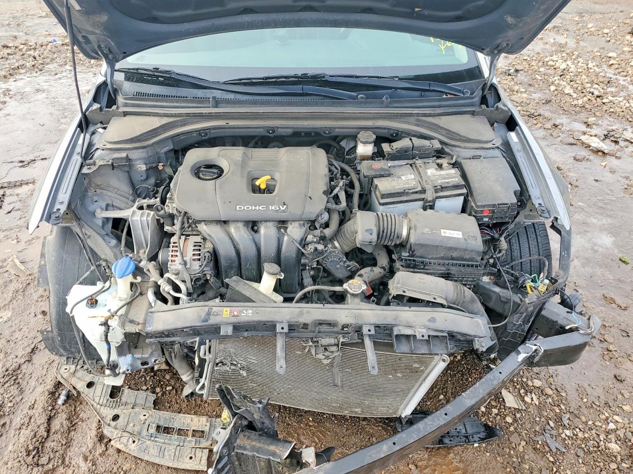 2017 HYUNDAI ELANTRA SE photo 11