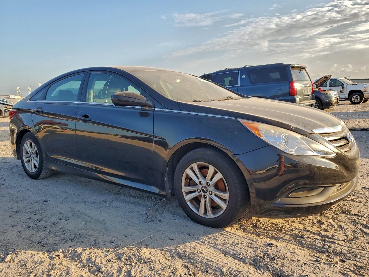 2014 HYUNDAI SONATA GLS photo 4