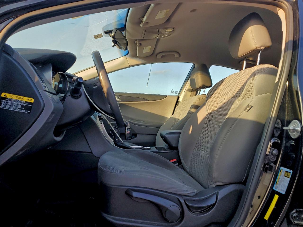 2014 HYUNDAI SONATA GLS photo 7