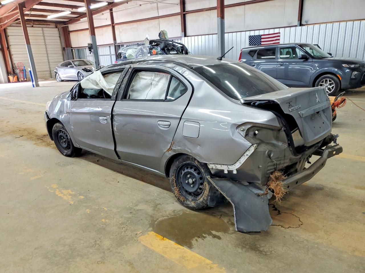 2018 MITSUBISHI MIRAGE G4 ES photo 3
