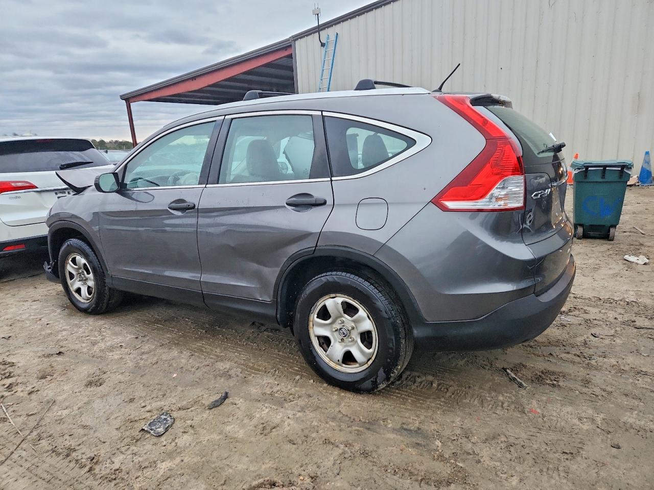 2014 HONDA CR-V LX photo 2