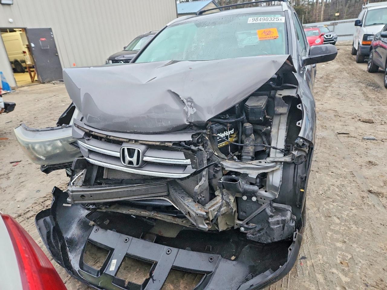 2014 HONDA CR-V LX photo 5
