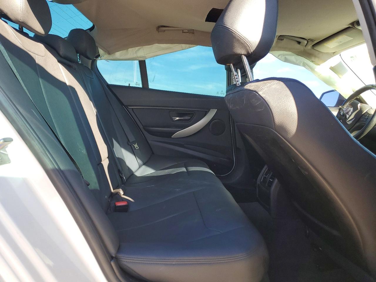2014 BMW 320 I photo 19