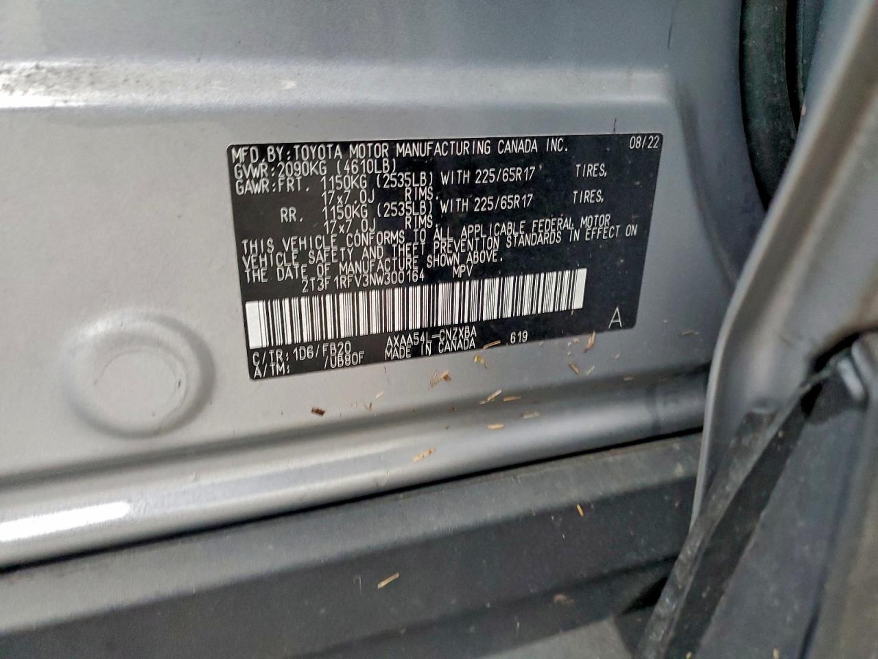 2022 TOYOTA RAV4 LE photo 27
