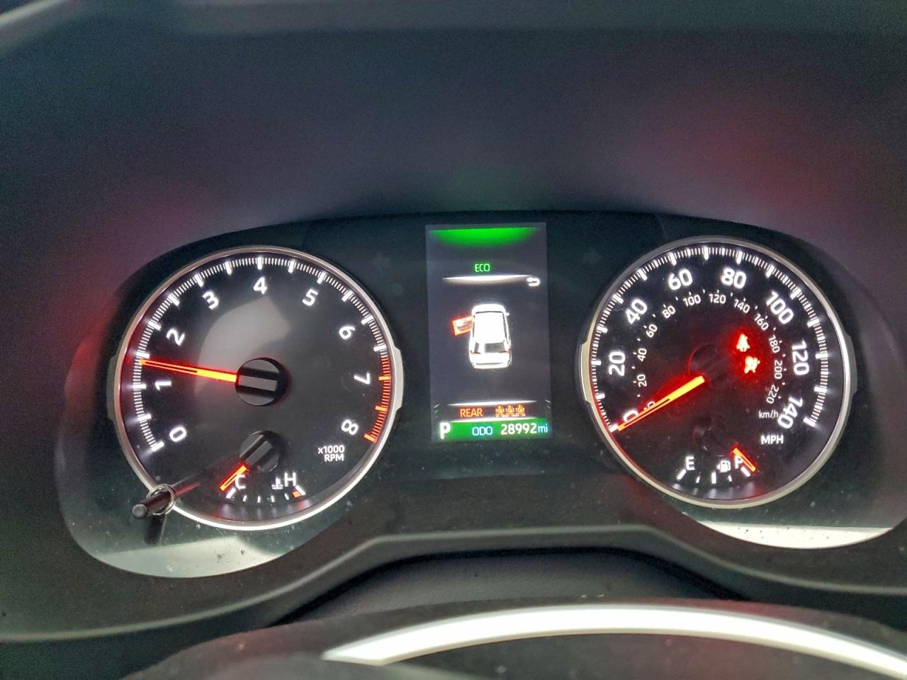 2022 TOYOTA RAV4 LE photo 17